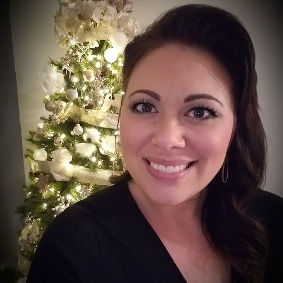 Meet your Posher, Shana - Picture 1 of 1